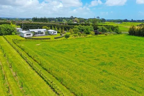 Photo of property in 129 Richmond Road, Brixton, New Plymouth, 4373