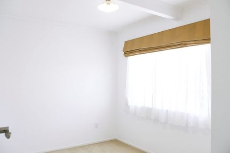 Photo of property in 2a Sirius Place, Botany Downs, Auckland, 2010