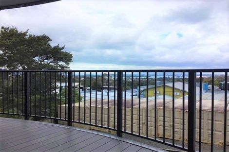 Photo of property in 11/241 Hinemoa Street, Birkenhead, Auckland, 0626