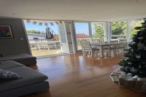 Photo of property in 1/48 Matipo Road, Mairangi Bay, Auckland, 0630