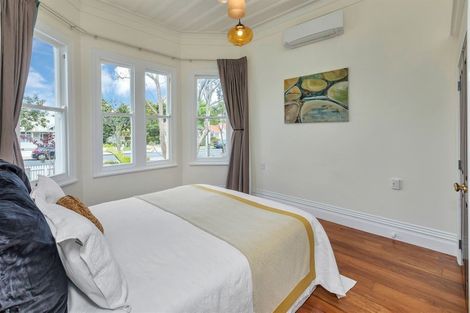 Photo of property in 30 First Avenue, Avenues, Whangarei, 0110