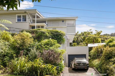 Photo of property in 58 Homewood Crescent, Karori, Wellington, 6012