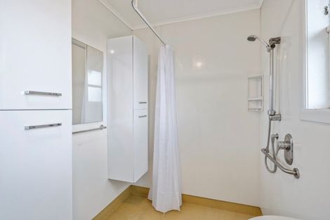 Photo of property in 15 Wharenui Road, Owhata, Rotorua, 3010