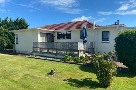 Photo of property in 4 Albert Street, Hawera, 4610