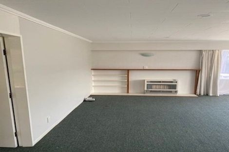 Photo of property in 32 Collins Avenue, Tawa, Wellington, 5028