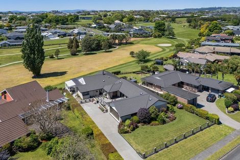 Photo of property in 56 Links View Drive, Omokoroa, 3114