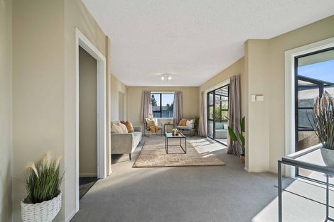 Photo of property in 11 Whelan Place, Hei Hei, Christchurch, 8042
