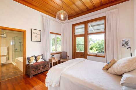 Photo of property in 29 Cameron Road, Bluff Hill, Napier, 4110