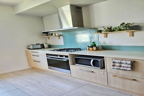 Photo of property in 4 Ceramic Lane, New Lynn, Auckland, 0600