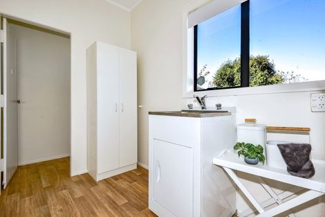 Photo of property in 266 Wainoni Road, Avondale, Christchurch, 8061