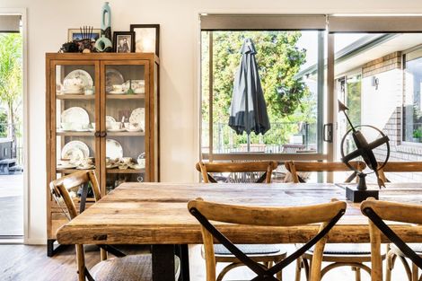 Photo of property in 6 Gavinike Place, Waimauku, 0812