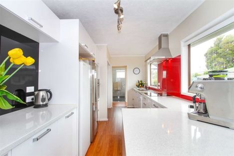 Photo of property in 13a Bay Street, Red Beach, 0932