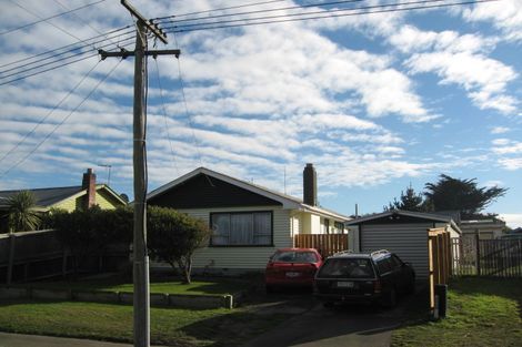 Photo of property in 12 Tovey Street, New Brighton, Christchurch, 8061
