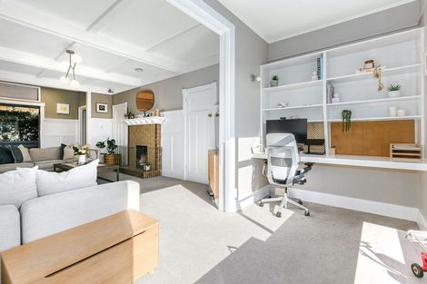 Photo of property in 43 Messines Road, Karori, Wellington, 6012