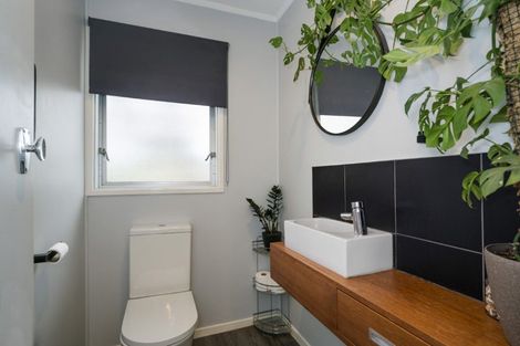 Photo of property in 366a Devonport Road, Tauranga South, Tauranga, 3112