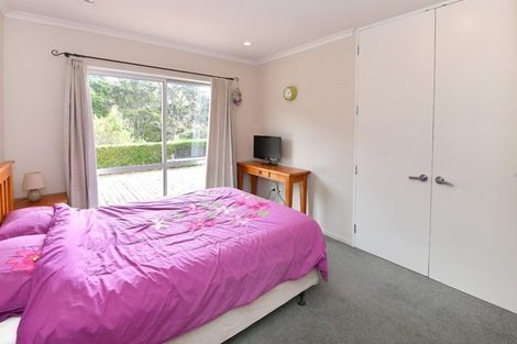 Photo of property in 1034 Peak Road, Helensville, 0875