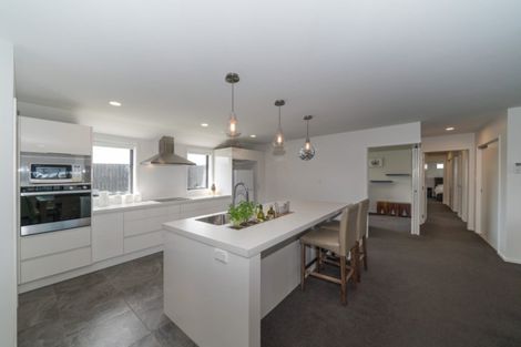 Photo of property in 24 Macdonald Heights, Feilding, 4702