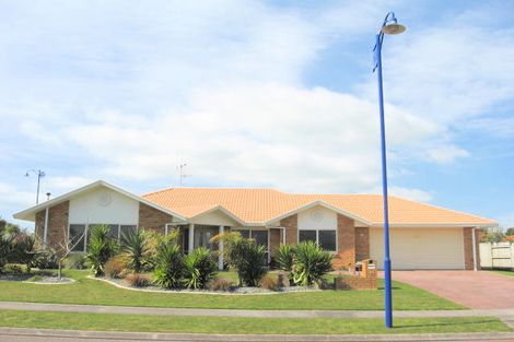 Photo of property in 1 Newport Key, Papamoa Beach, Papamoa, 3118