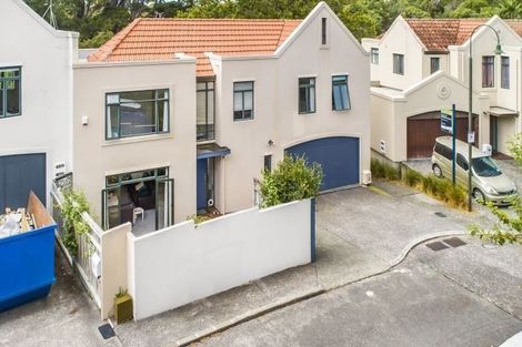 Photo of property in 18 Waterview Downs, Waterview, Auckland, 1026