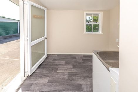 Photo of property in 2 Kotuku Street, Castlecliff, Whanganui, 4501