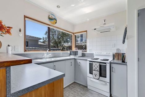 Photo of property in 2/22 Parkers Road, Tahunanui, Nelson, 7011