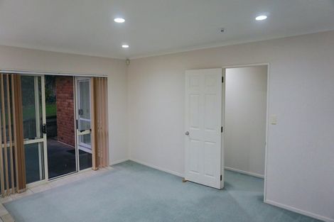 Photo of property in 7 Mullagh Place, East Tamaki Heights, Auckland, 2016