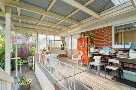 Photo of property in 1 Freshney Place, Hillpark, Auckland, 2102