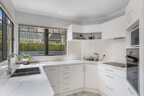 Photo of property in 480c Devonport Road, Tauranga South, Tauranga, 3112