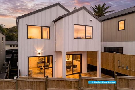 Photo of property in 11c Glenfinn Place, Massey, Auckland, 0614