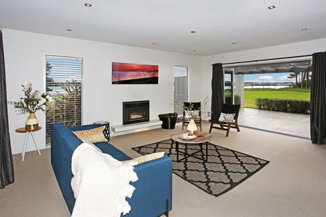 Photo of property in 417b Glenbrook Beach Road, Glenbrook, Waiuku, 2681