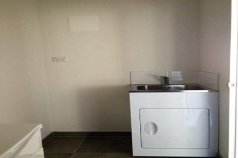 Photo of property in 38 Hollowout Street, Takanini, 2112