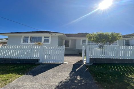 Photo of property in 119 Parkvale Road, Karori, Wellington, 6012