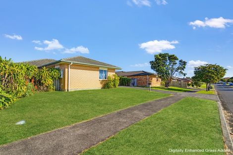 Photo of property in 118 Naylors Drive, Mangere, Auckland, 2022