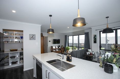 Photo of property in 14 Ridge Drive, Omokoroa, 3114