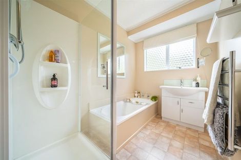 Photo of property in 89 Field Street, Silverstream, Upper Hutt, 5019