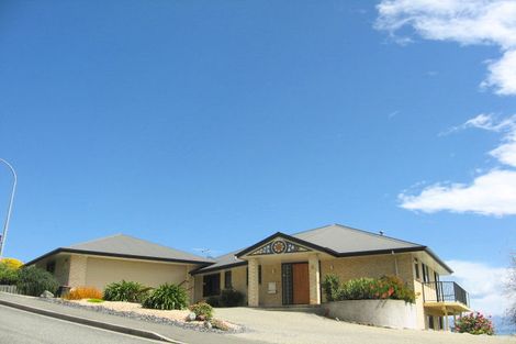 Photo of property in 8 Davies Drive, Atawhai, Nelson, 7010