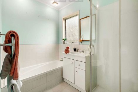 Photo of property in 93 Oreil Avenue, West Harbour, Auckland, 0618