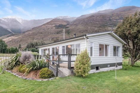 Photo of property in 21 Kiwi Street, Makarora, Wanaka, 9382
