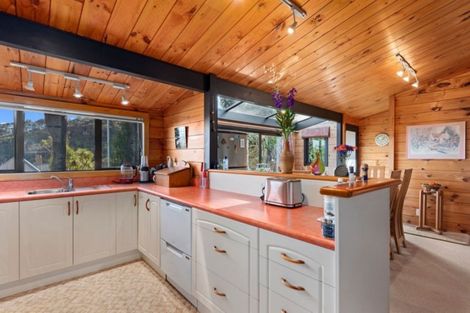 Photo of property in 1 Whiorau Grove, Lowry Bay, Lower Hutt, 5013