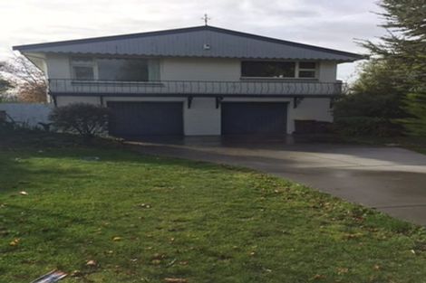 Photo of property in 348 Memorial Avenue, Burnside, Christchurch, 8053