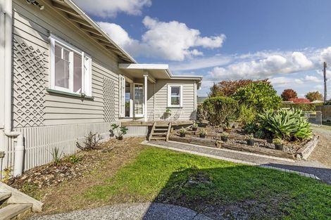 Photo of property in 2/165a Colwill Road, Massey, Auckland, 0614