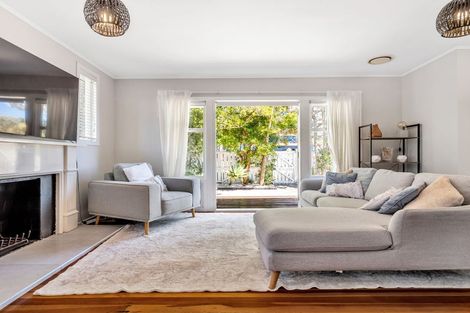 Photo of property in 90 Glendale Road, Glen Eden, Auckland, 0602