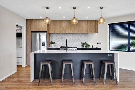 Photo of property in 1 Larlin Drive, Hawera, 4675