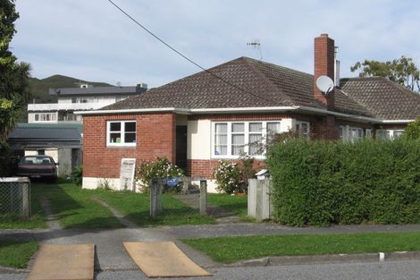 Photo of property in 70 Hall Crescent, Epuni, Lower Hutt, 5011