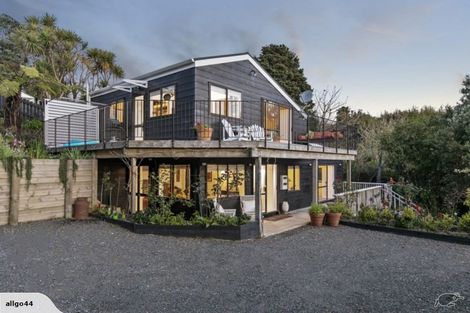 Photo of property in 1133 Huia Road, Huia, Auckland, 0604