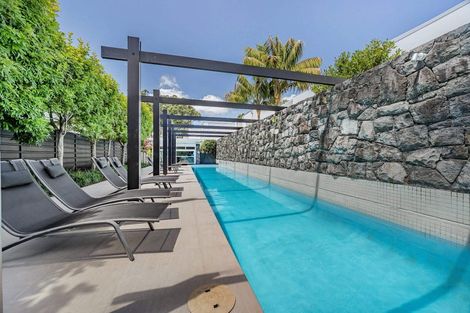 Photo of property in 17/258 Hurstmere Road, Takapuna, Auckland, 0622