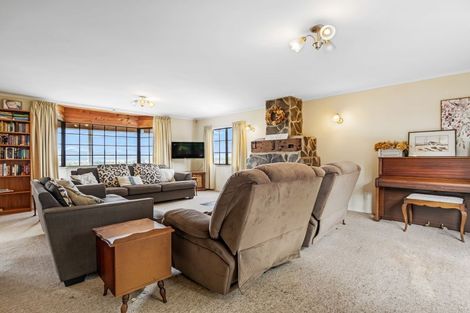 Photo of property in 28 Russell Crescent, Western Heights, Rotorua, 3015