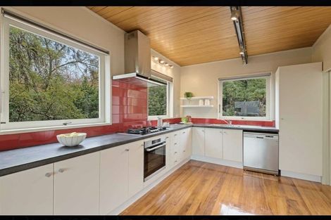 Photo of property in 128 Dyers Pass Road, Cashmere, Christchurch, 8022