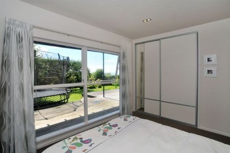 Photo of property in 1/42 Seacliffe Avenue, Belmont, Auckland, 0622