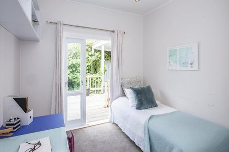 Photo of property in 16 Khandallah Road, Ngaio, Wellington, 6035